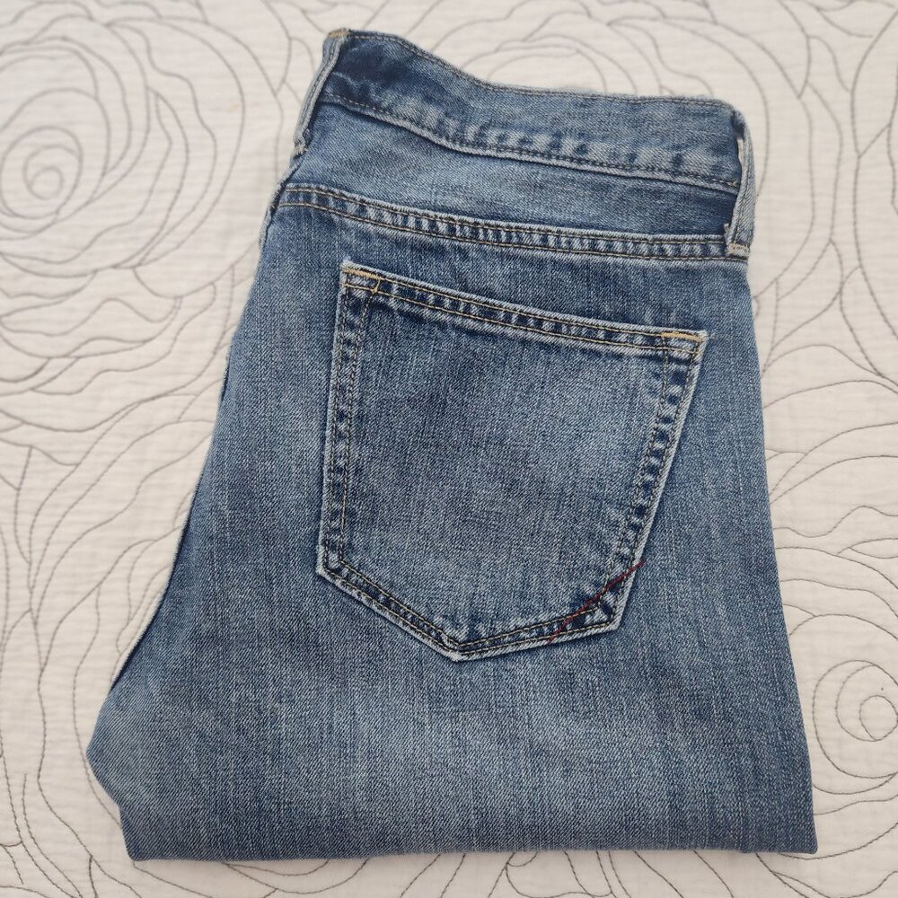 Unisex Slim Fit Blue Jeans w/ Minor Fading